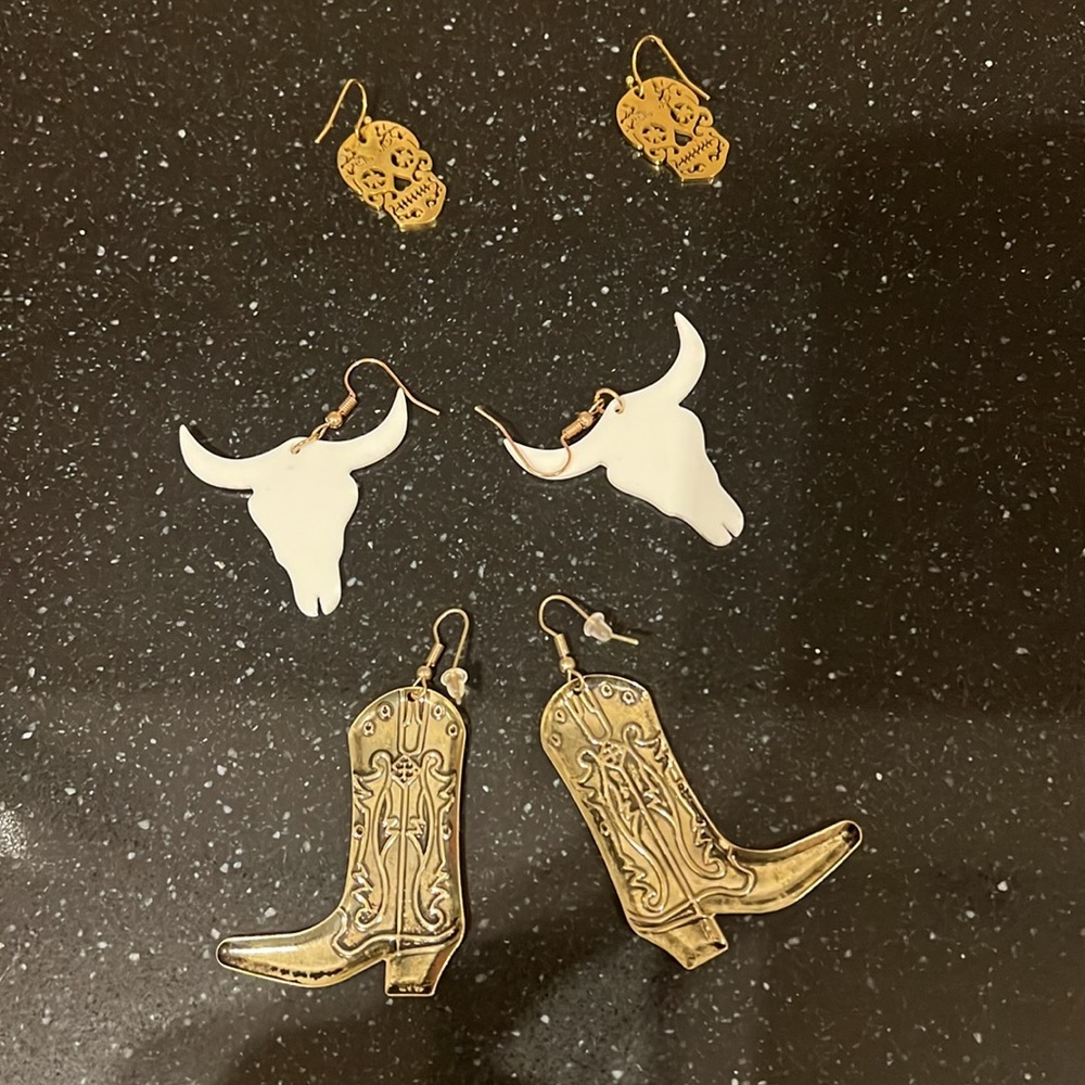 Earrings Bundle - Picture 2 of 5